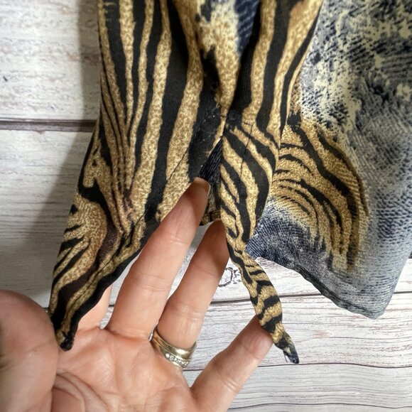 Covington Woman’s Blouse & Tank Set Size XL Blue Animal Print Safari Office Work - Picture 9 of 16